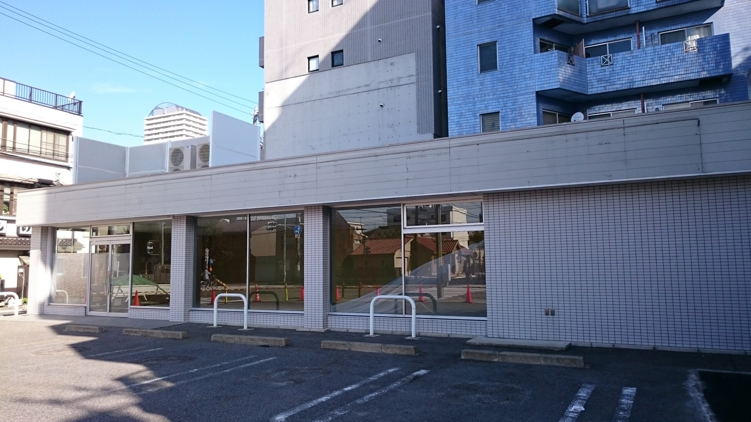 少子高齢化の進んだ街の店舗